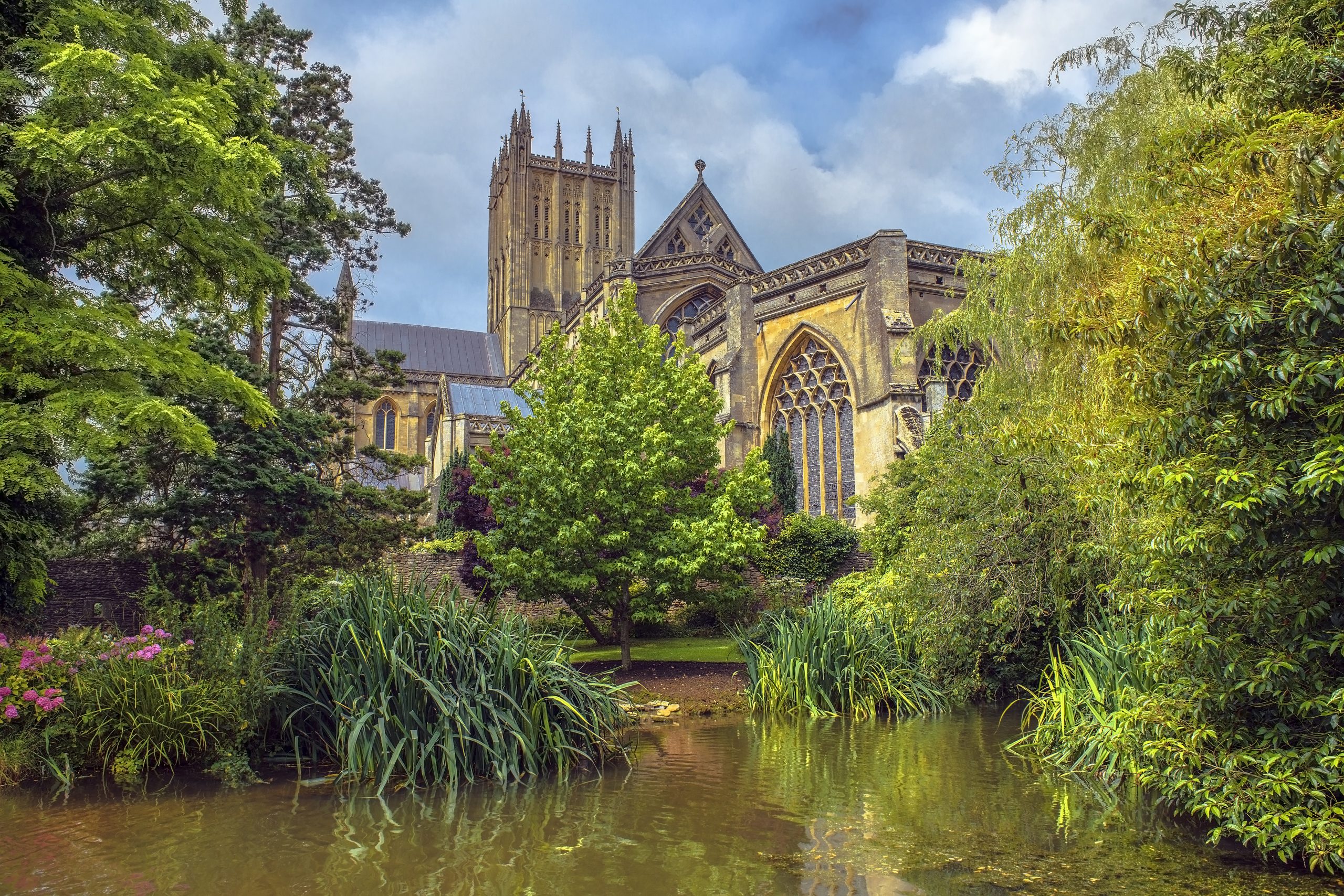 wells-cathedral-somerset-england