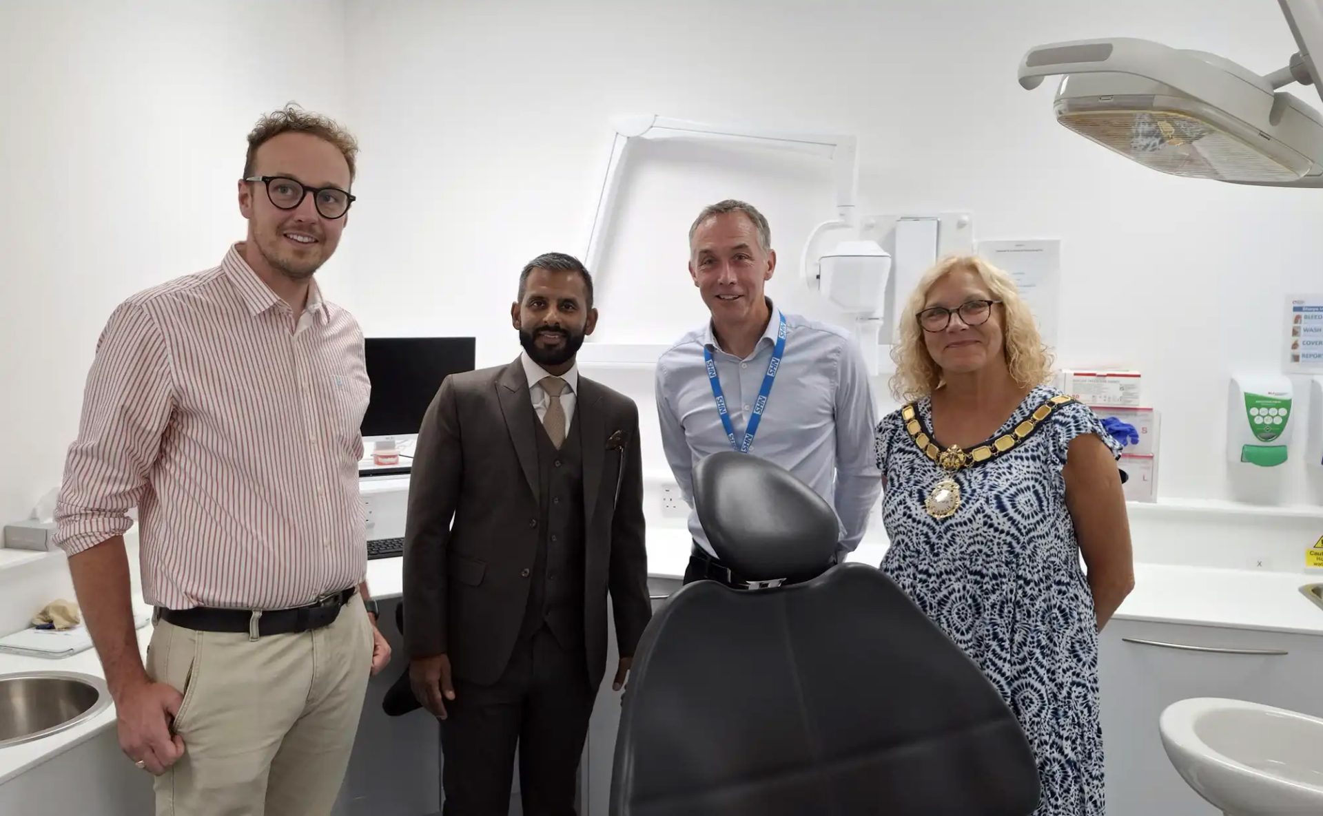 New Crewkerne dentist officially opened – offering thousands of extra appointments